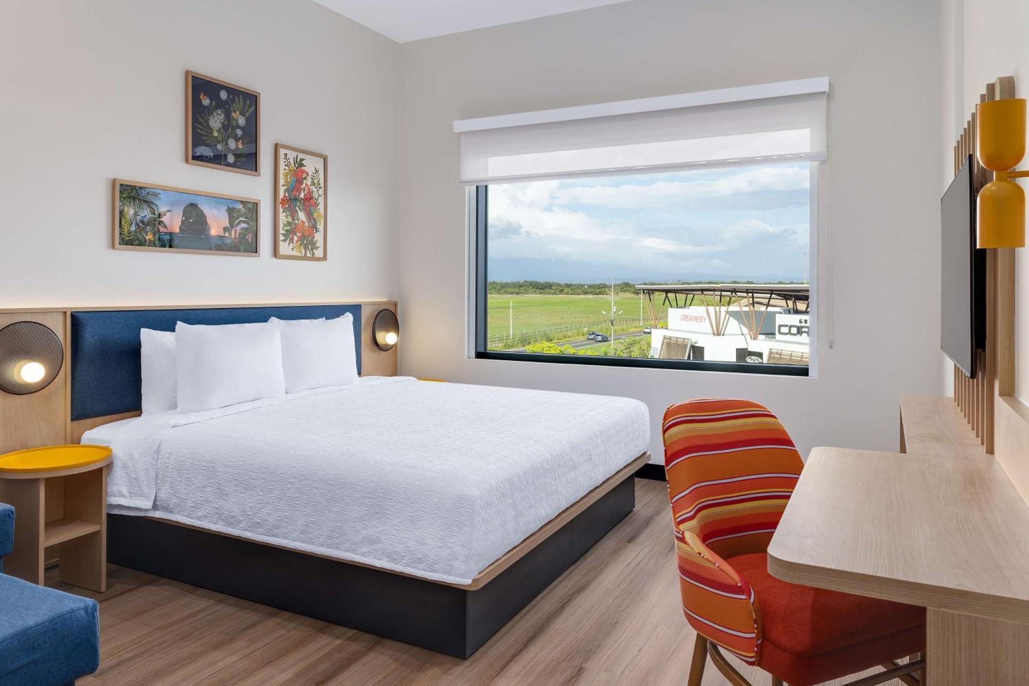 Hampton By Hilton Guanacaste Airport Hotel 3*